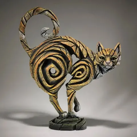 Edge Sculpture Standing Cat - Ginger